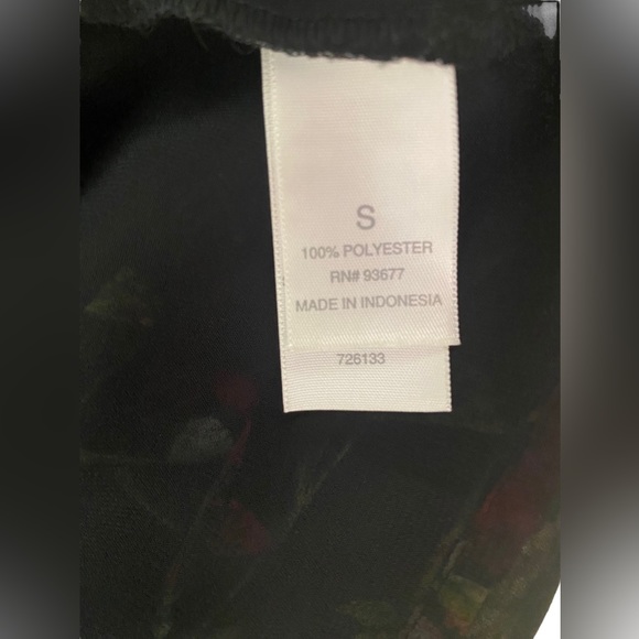 Bisou Bisou Floral Blouse - Picture 6 of 6